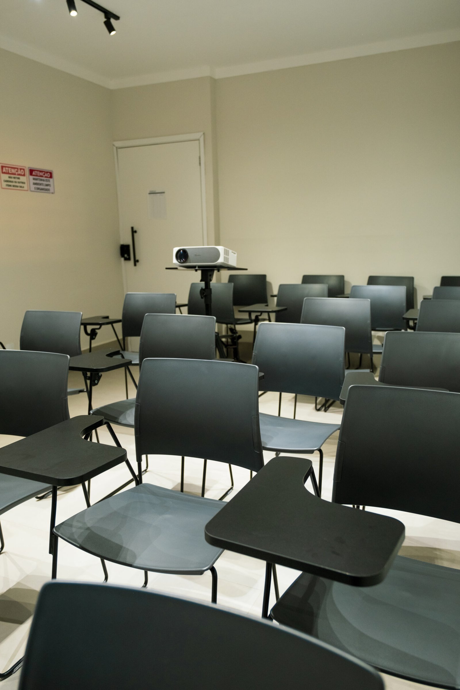 Sala 06
