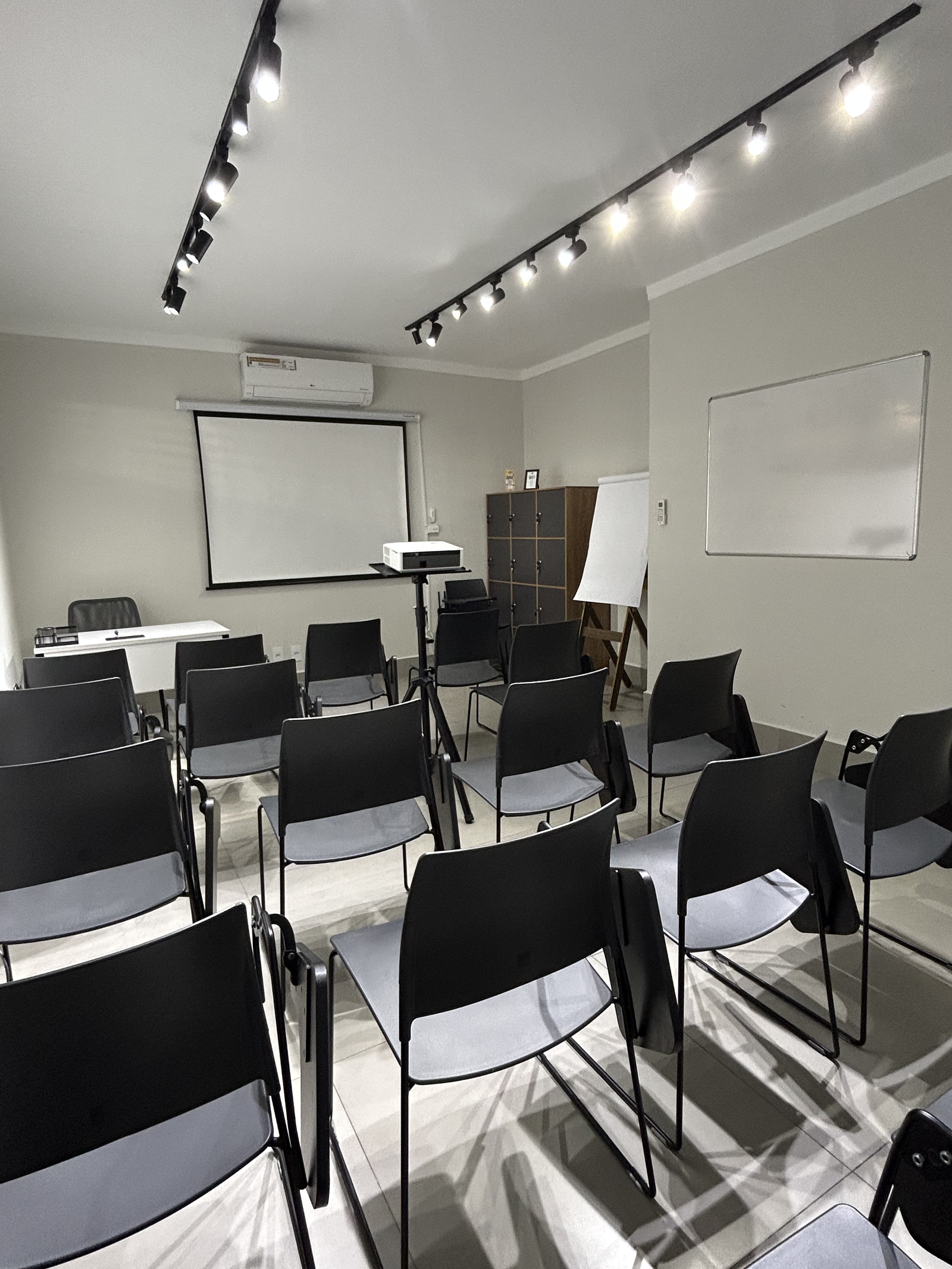 Sala 06