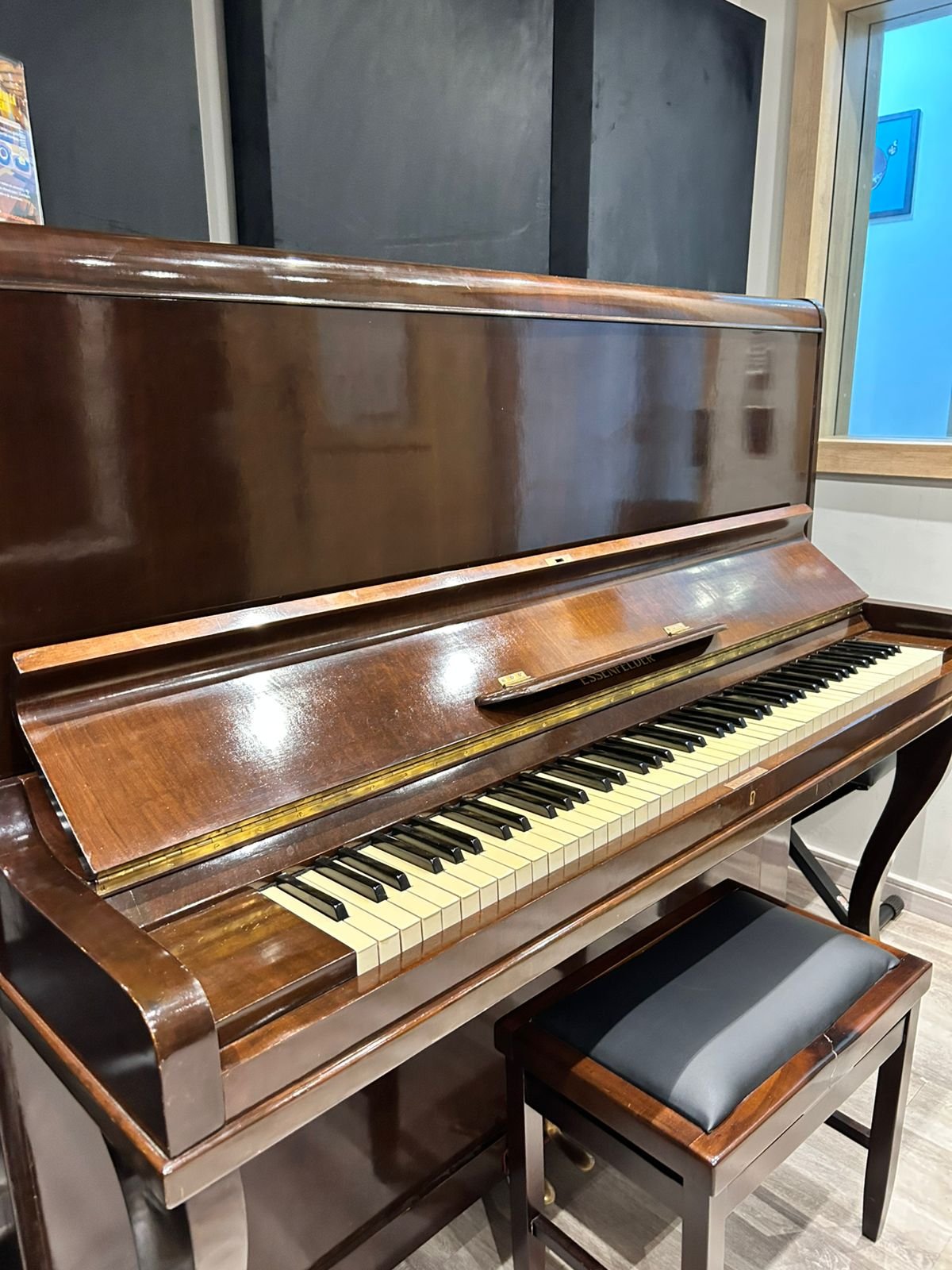 016df570-9cf4-4151-9638-5f9e0d9d7b18